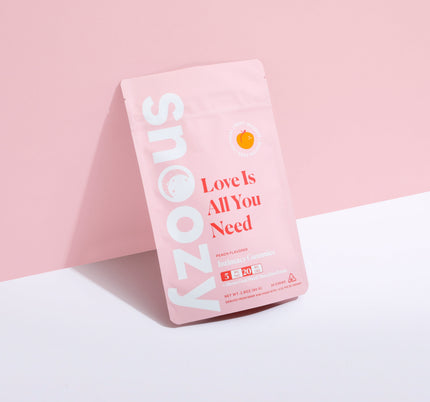 Are there THC-free options available in the Snoozy Gummies range?